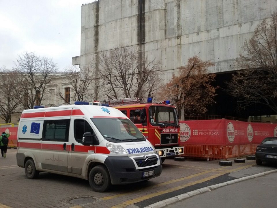 Студенти пронашли мртваца у згради позоришта